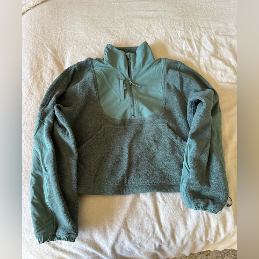 Lululemon sweater / jacket